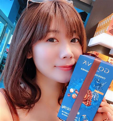 いいね！237件、コメント5件 ― 官 琳kannrinのinstagramアカウント 「love Godiva」 リンゴ アカウント コメント