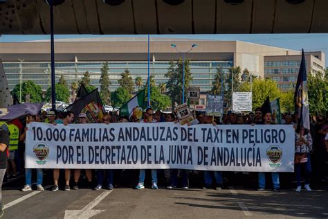 El Taxi Andaluz Anuncia Un Paro De Todo El Fin De Semana En Protesta