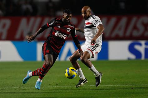 Em Bom Momento No Flamengo Rodinei Apresenta ótimos Números Na Copa Do