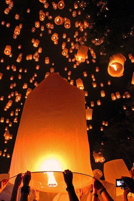 Loy Krathong Festival Of Light Chiang MAi Thailand IMG 6002 By Mr