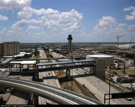 Kdfw Airport Airport Overview Tim Perkins Jetphotos