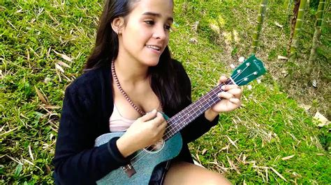 COMO TE ATREVES MORAT UKELELE COVER ISA LOPEZ YouTube