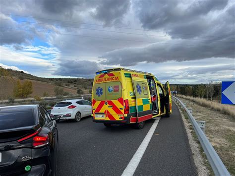 Muere un motorista al perder el control y salirse de la vía en la M 501