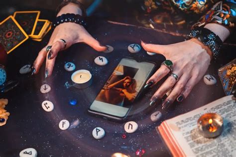 Spiritualité en ligne pourquoi opter pour une séance de voyance en