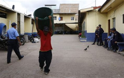 Honduras Completamente Desoladas Las Postas De La Umep En La Capital