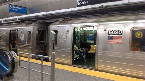 NYC Subway HD EXCLUSIVE R68 R68A Mixed Consist On The Q Arrives