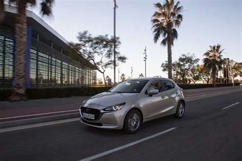 Actualización 2022 Para Mazda 2 Más Tecnología Equipamiento Homura Y