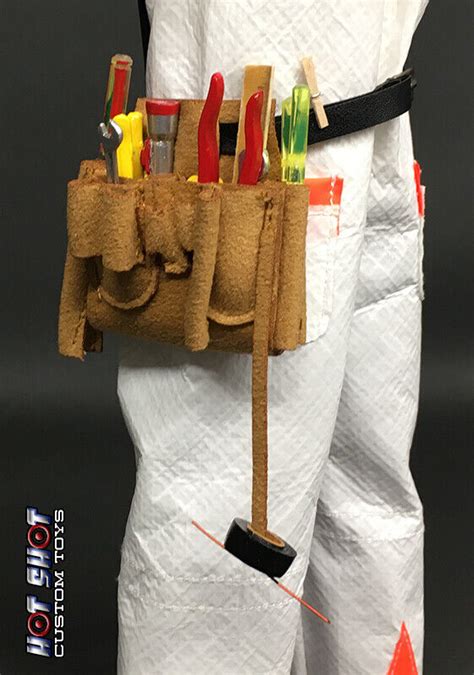 1 6 Doc Brown TOOL BELT Hot Shot Custom Toys Back Future DChung BTTF