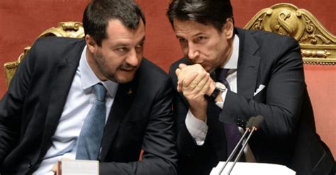 Governo Conte Si Dimette E Attacca Salvini Mi Assumo Io Il Coraggio