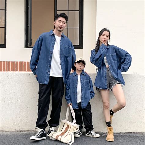 Fam Lia Combinando Jeans Casacos Pai Filho Azul Denim Camisas De