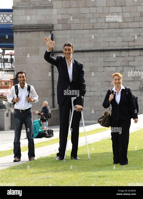 Homme Le Plus Grand Du Monde Photo Stock Alamy