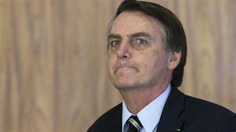 Ex comandante do Exército ameaçou prender Bolsonaro diz ex FAB