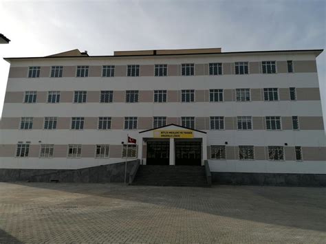 Okul Resimleri Bitlis Mesleki Ve Teknik Anadolu Lisesi