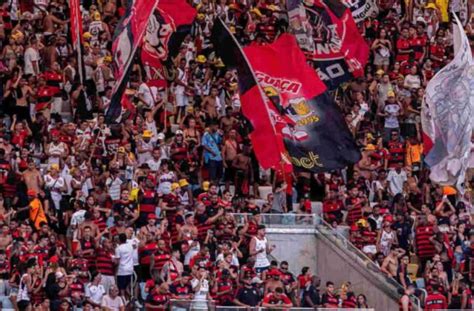 Tjd Denuncia Torcida Do Flamengo Por Cantos Homof Bicos No Cl Ssico