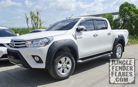 Σετ Φρυδια Πλαστικες Κουρμπες Φτερων Toyota Hilux Revo GUN 2015 4x4