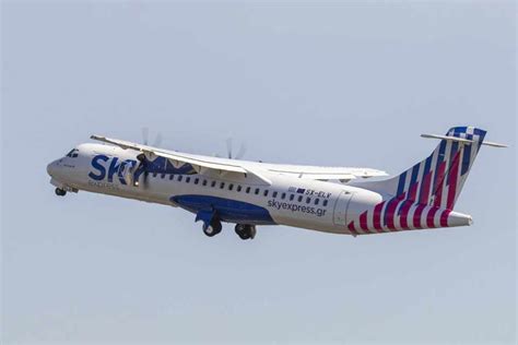 Atr Delivers First Turboprop Of To Sky Express Air Data News