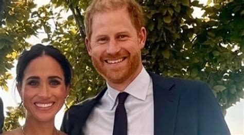 Meghan Markle E Harry Surgem Filhos Pedindo Doces Na Rua