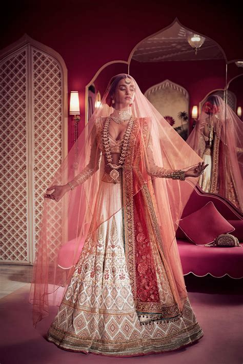 What Will Happen To Indias Luxury Wedding Industry After Lockdown