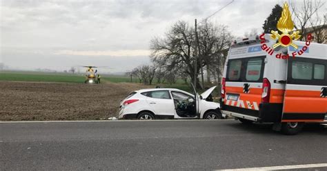 Con L Auto Fuori Strada Muore Enne