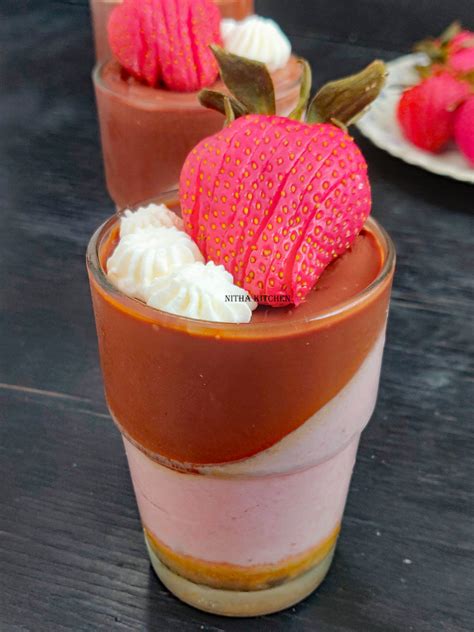 Eggless Strawberry Chocolate Mousse Recipe