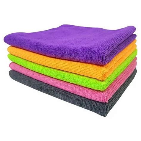 Plain 400 GSM Microfiber Car Cleaning Towel Size 40 X 60 Inch At Rs