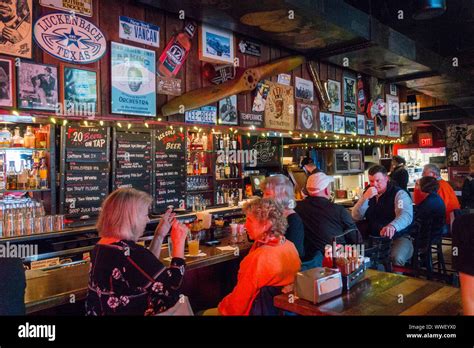 Dinosaur Bar B Que Bbq In Syracuse Ny Stock Photo Alamy