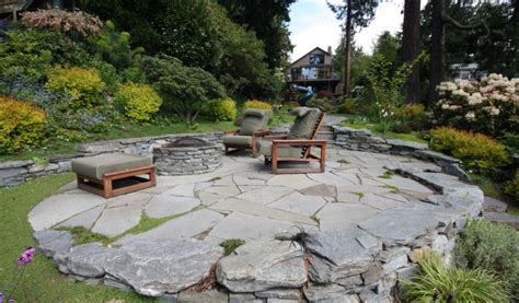 14 Flagstone Patio Ideas To Enhance Your Yards Natural Beauty