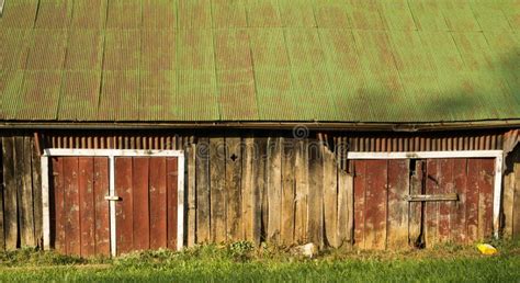 4,610 Barn Doors Stock Photos - Free & Royalty-Free Stock Photos from ...