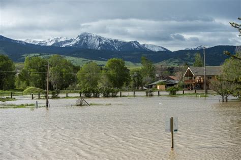 Woman Trapped By Extreme Flooding In Yellowstone Shares Terrifying Scene