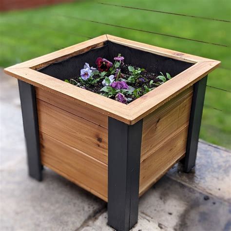 DIY Garden Planter Building Plan Wooden Garden Planter Design Outdoor Garden Box Woodworking ...