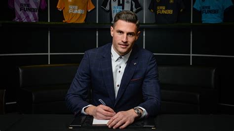 Fabian Schär delighted to sign new two year contract with Newcastle