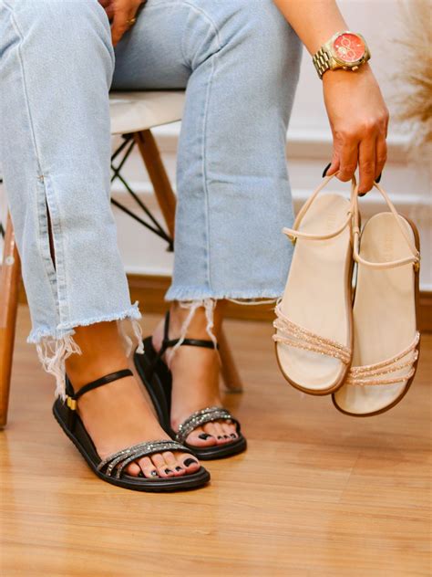 Papete Sua Cia Nude Estillo Livre Cal Ados