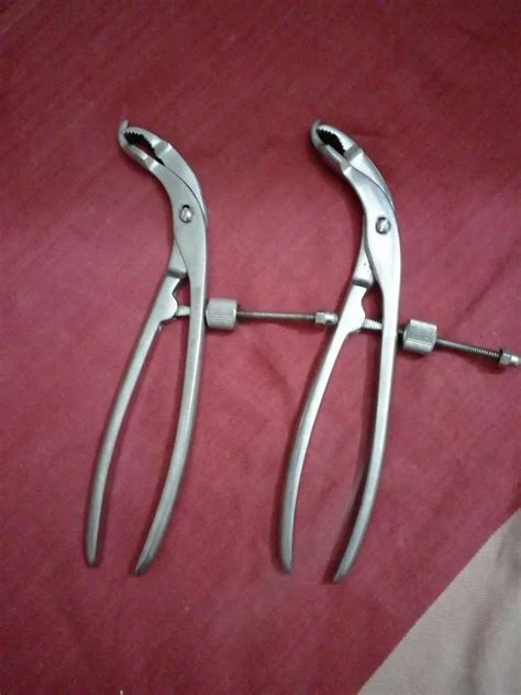 Bone And Plate Holding Self Centering Forcep At Best Price In New Delhi