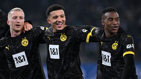 Dortmund Le Grand Bonheur De Jadon Sancho Qui A Rejou Pour La