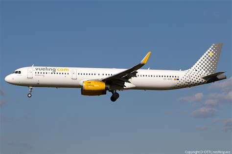 Vueling Airbus A321 231 EC MHS Photo 293903 NetAirspace