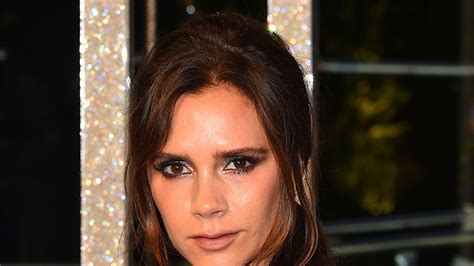 Victoria Beckham megint bizonyította hajlékonyságát fotó Life