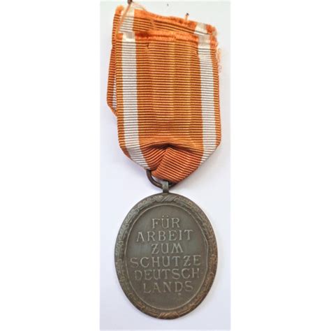 WW2 German West Wall Medal With Packet Of IssueThird Reich Insignia