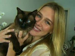 V Deo Show O Bicho Fiorella Mattheis Apresenta Seu Gato Maddox