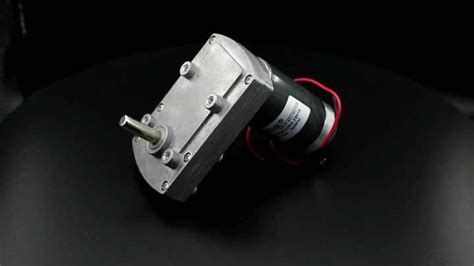 High Torque 12v 24v Double Shaft Dc Geared Motor 9660mm Right Angle