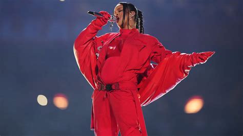 Rihanna Halftime Super Bowl Performance Image To U