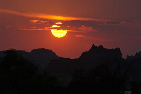 Gambar Pemandangan Senja Di Gunung Terkini | Pemandangan33