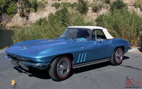 Corvette Convertible Nassau Blue