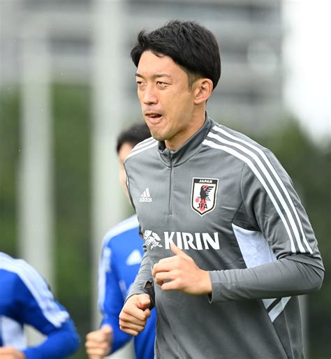 【日本代表】gk権田修一が背部打撲で離脱 米国戦でボール捕球した際背中から落下し途中交代 日本代表写真ニュース 日刊スポーツ