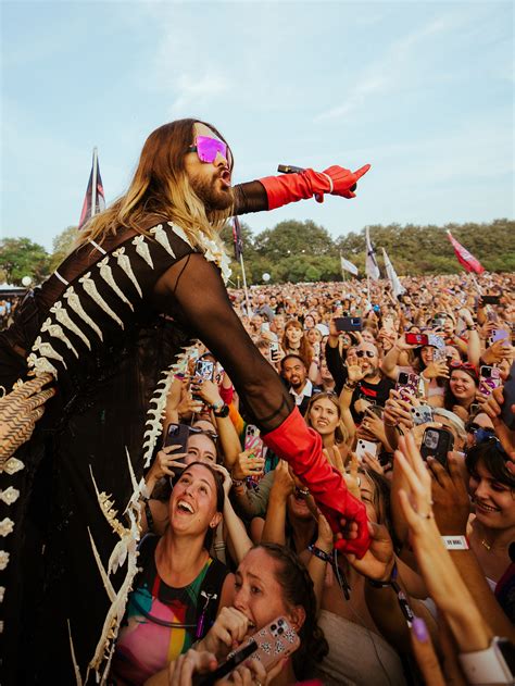 Lollapalooza Chicago 2023 Photos Karol G Billie Eilish Newjeans
