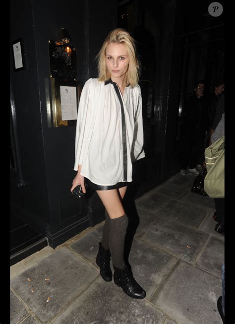 Photo Avec Son Look Sexy Le Top Model Androgyne Andrej Pejic A Tout