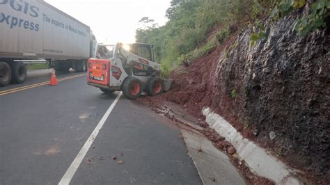 Fovial Libera M S V As Que Fueron Bloqueadas Por Derrumbes Causados Por