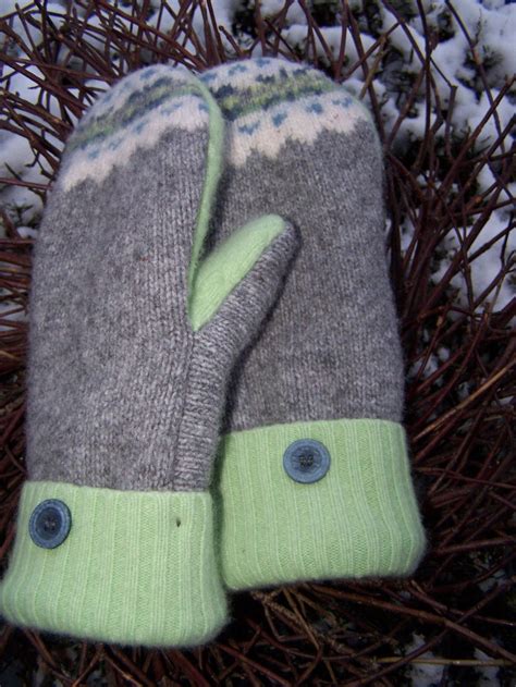 Free Pattern For Mittens Made From Sweater