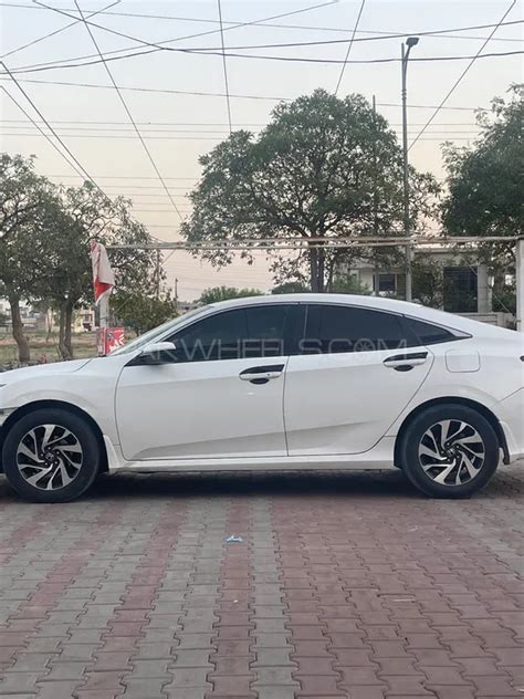 Honda Civic Oriel 18 I Vtec Cvt 2018 For Sale In Lahore Pakwheels