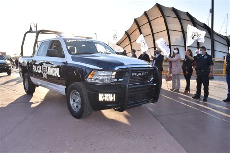 Entregan Patrullas A La Polic A Municipal De Ensenada Pen Nsula Bc