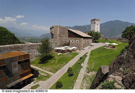 Burg Sigmundskron Mit Dem Alpinen Museum Von Reinhold Messner Messner